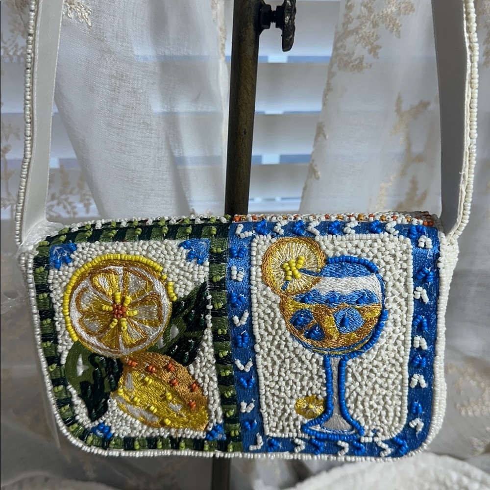 Made in India white beaded fruit and cocktail shoulder bag - Picture 4 of 5